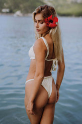 Cheeky Bikini Hose | Shiny Ivory