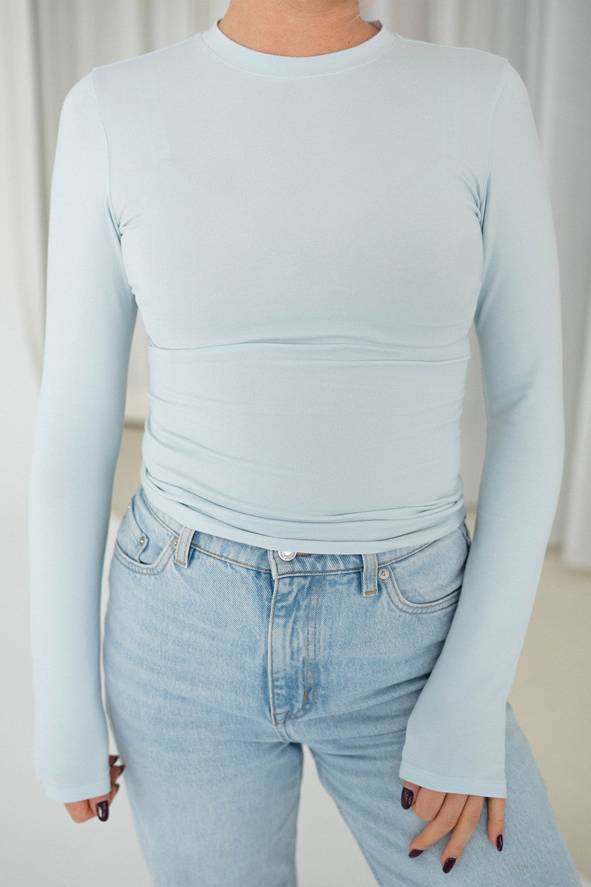 Long_Sleeve_T-Shirt_Frost_Produkt_CheekiCollection2_f1509d68-d7f5-4555-afbd-5cab7c1fa529.jpg