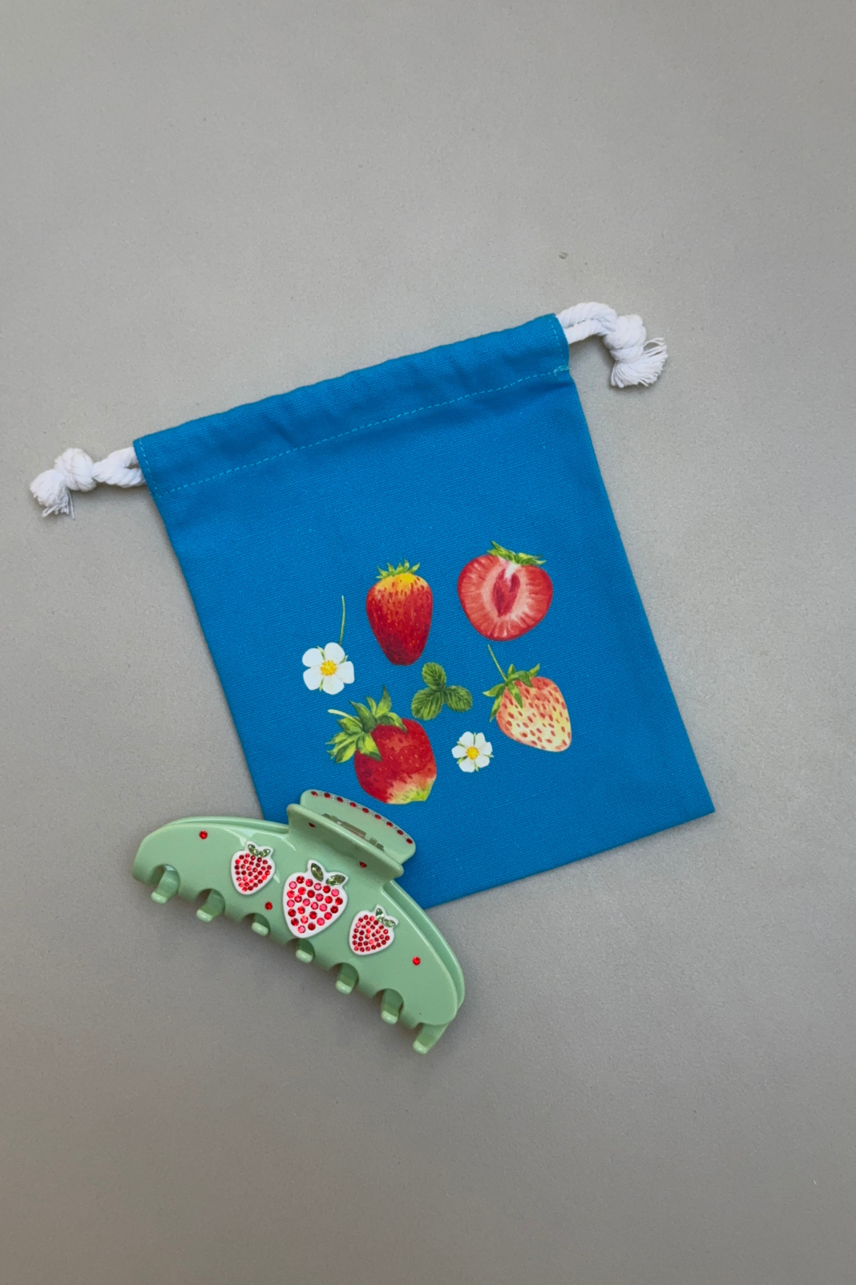 Travel Bag | Strawberry Club