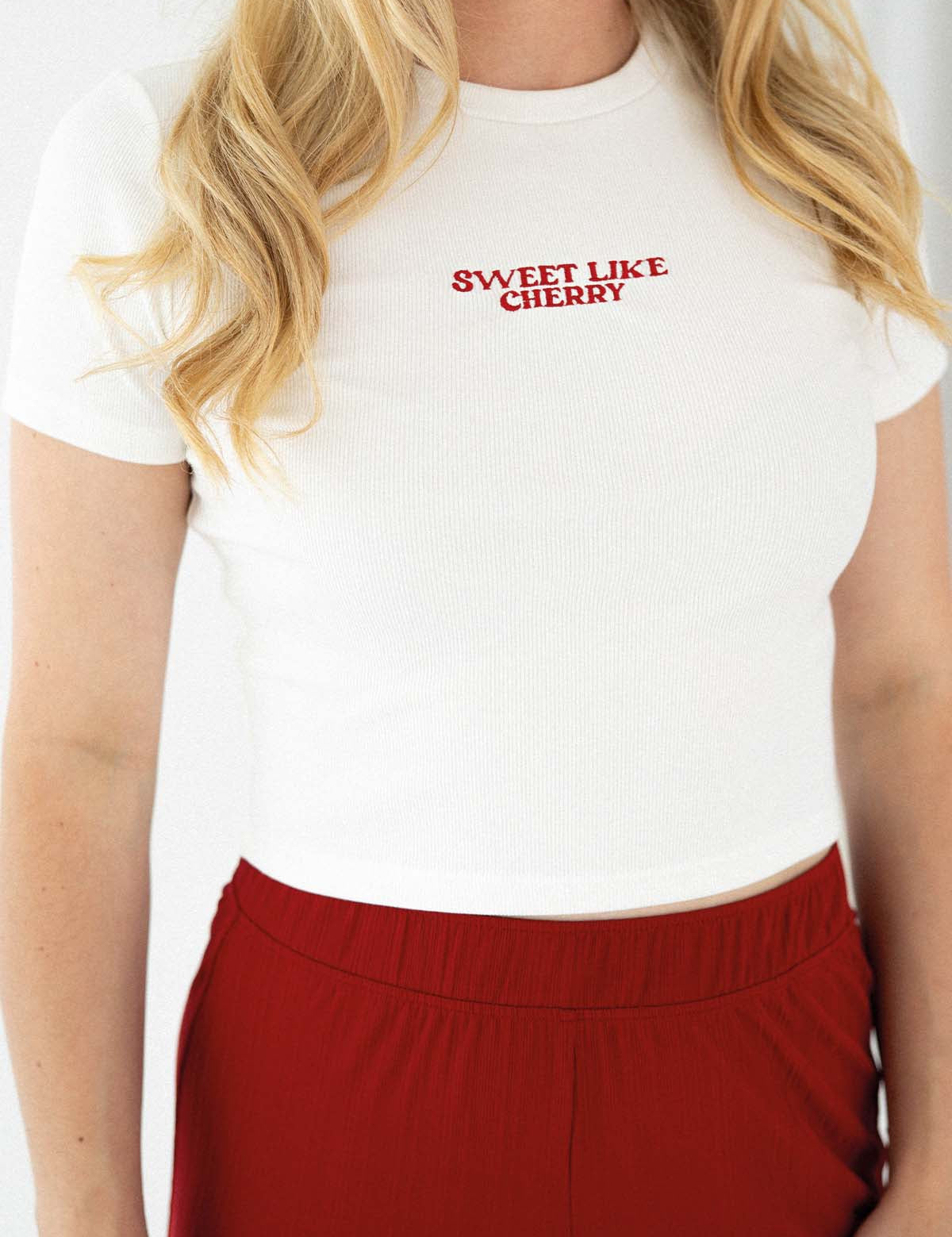 RibbedCropT-Shirt_SweetLikeCherry_Produkt_CheekiCollection5.jpg