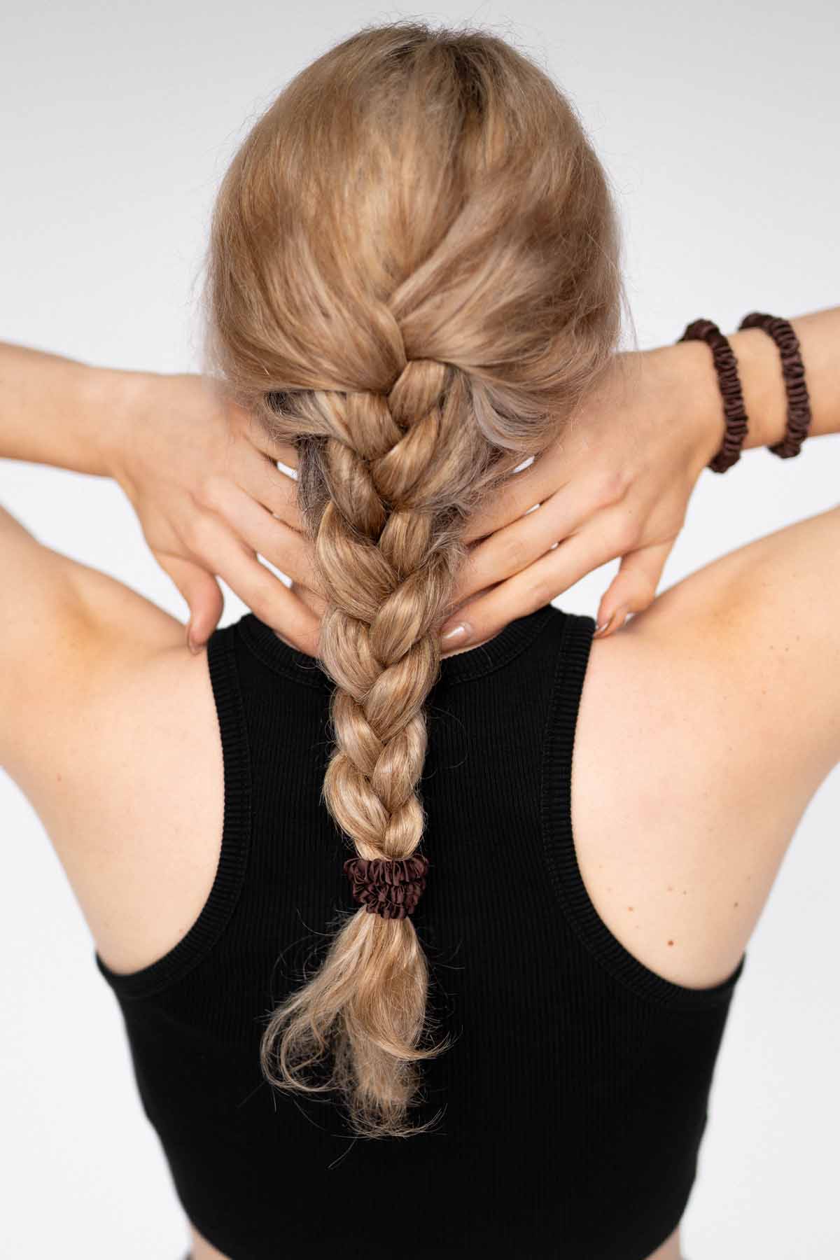 SilkScrunchies3erSetBrown_CheekiCollection4.jpg