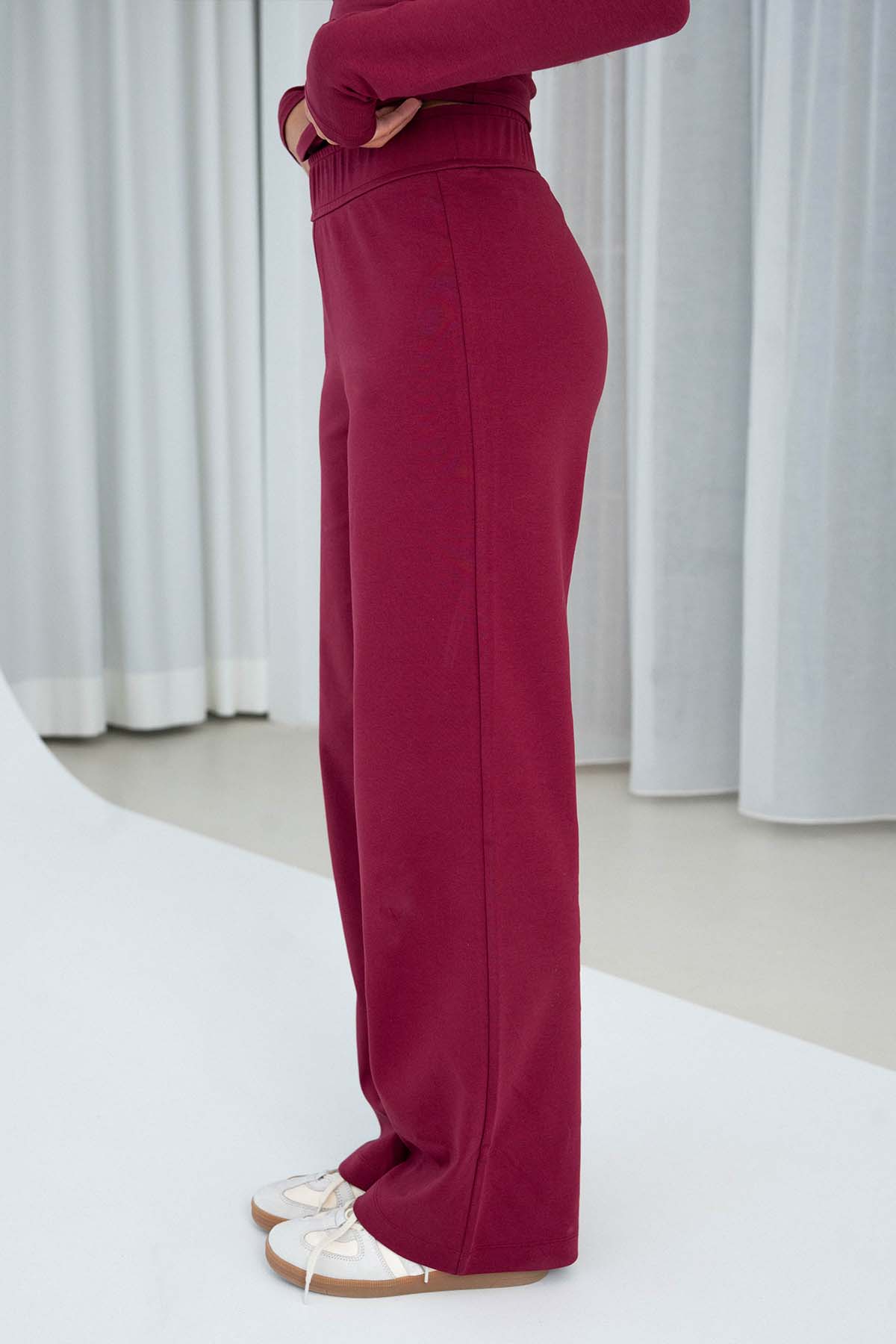 Straight Leg Hose | Plum