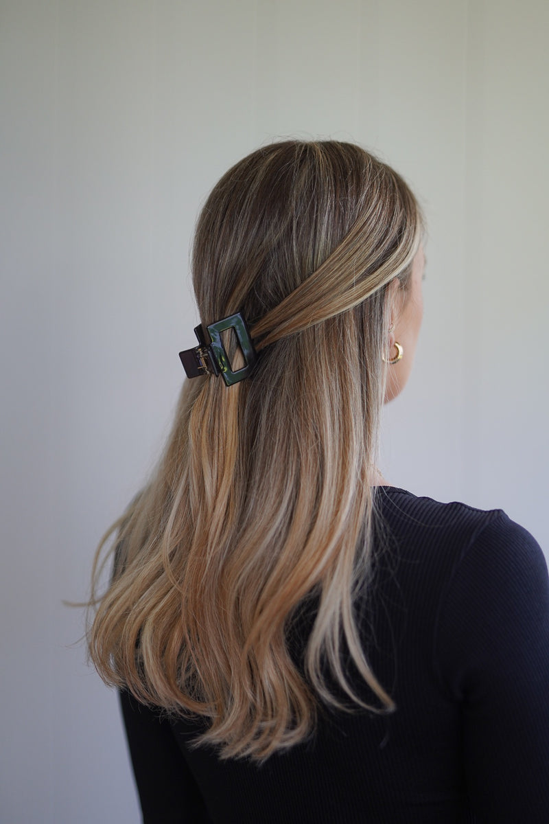 Cheeki Collection Kleine Haarklammer In Schwarz cheeki-collection-kleine-haarklammer-in-schwarz